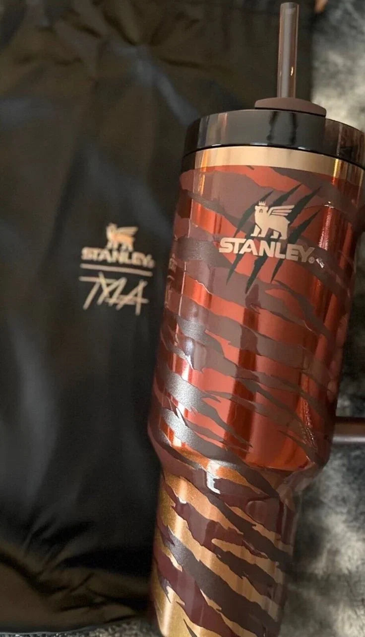 Stanley Tyla Tyger Quencher 40oz