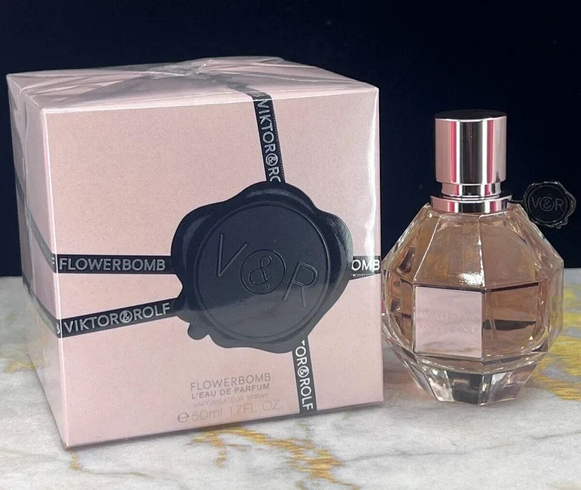 Viktor&Rolf Flowerbomb Eau de Parfum for Women – 50ml / 1.7oz