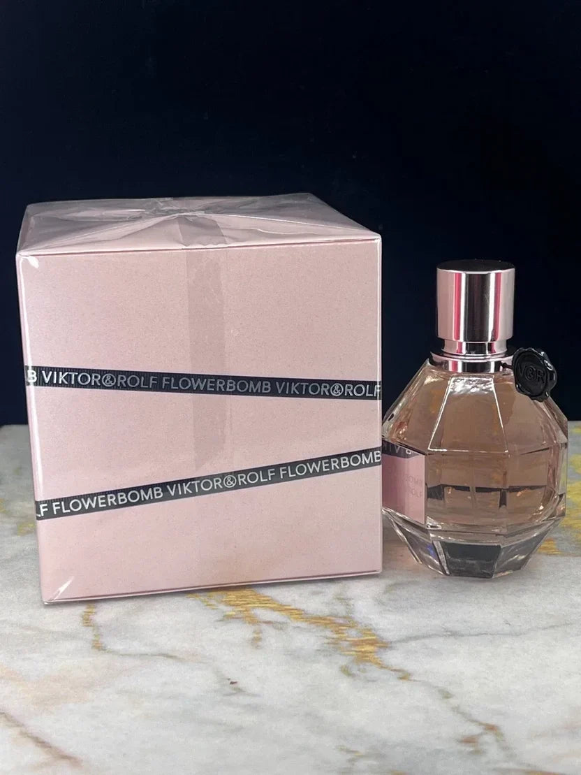 Viktor&Rolf Flowerbomb Eau de Parfum for Women – 50ml / 1.7oz