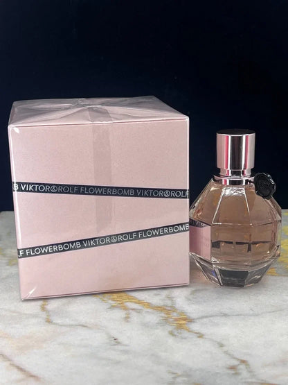 Viktor&Rolf Flowerbomb Eau de Parfum for Women – 50ml / 1.7oz